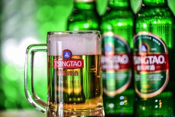 夜深了，你配燒烤的青島啤酒又要漲價了！